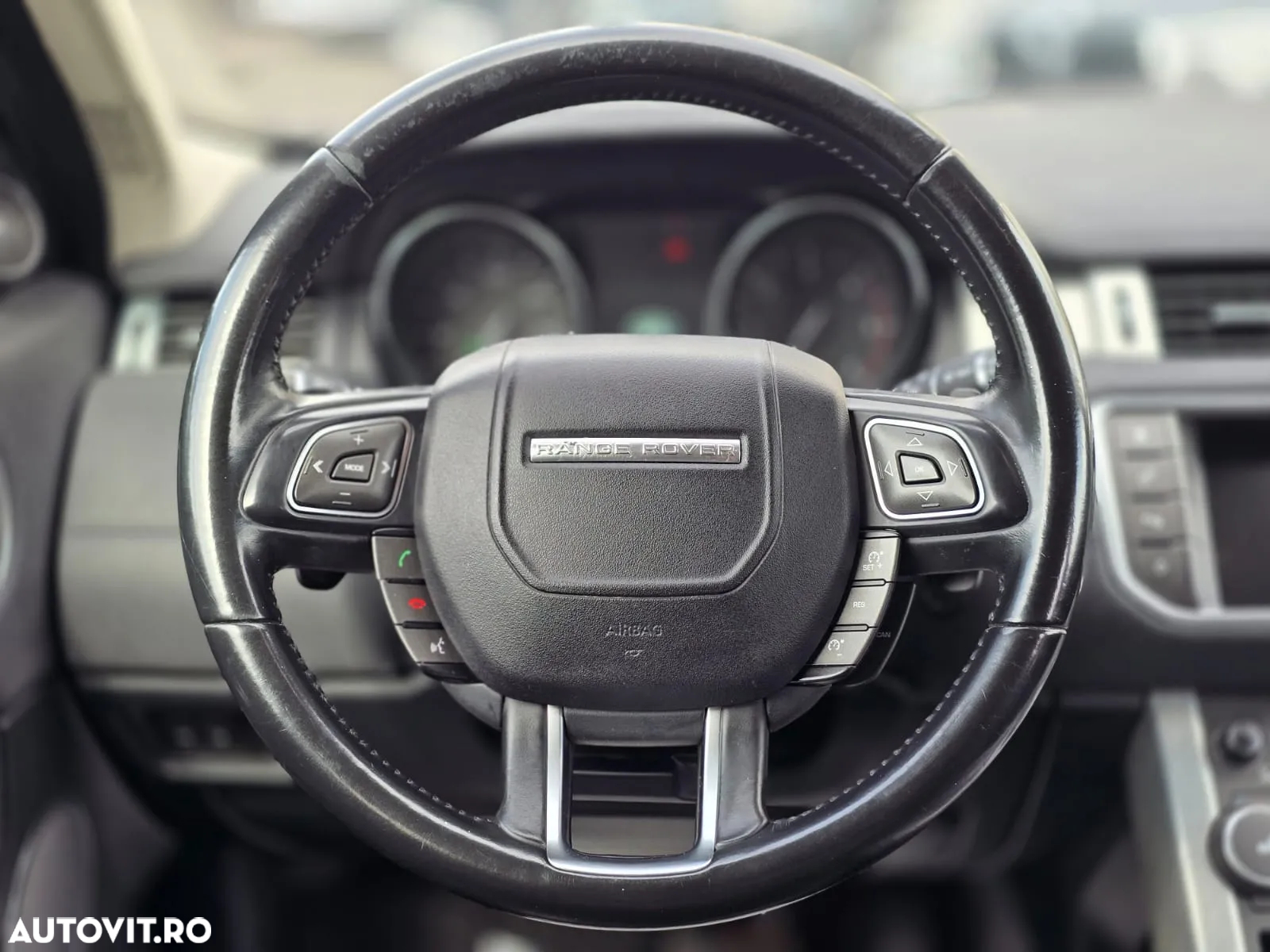 Land Rover Range Rover Evoque - 15