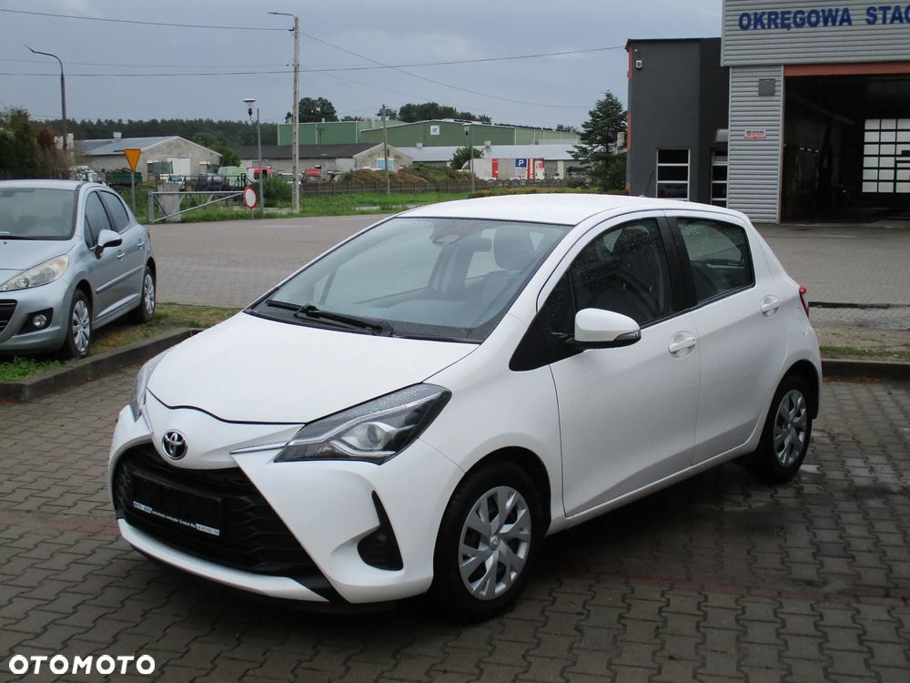 Toyota Yaris - 1