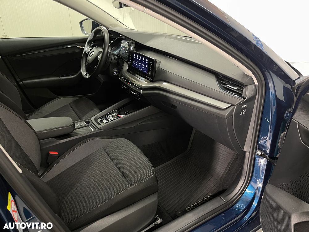 Skoda Octavia 2.0 TDI DSG Ambition - 10