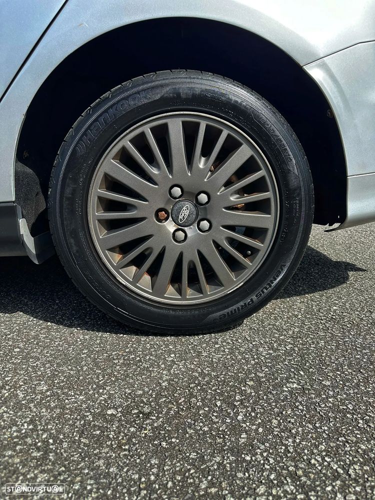 Ford Focus SW 1.6 TDCi DPF S&S Trend - 13