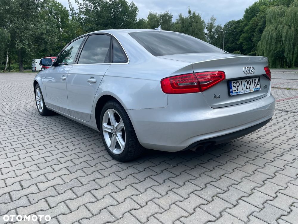 Audi A4 Limousine - 5