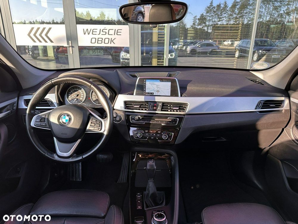 BMW X1 xDrive20i Sport - 10