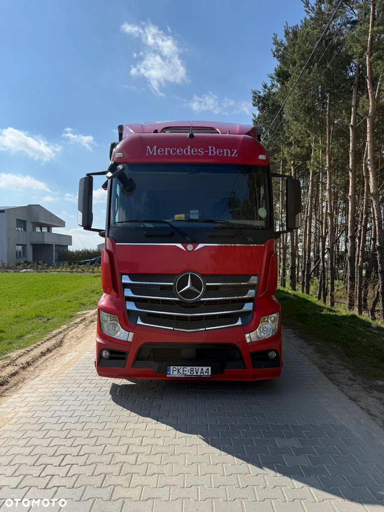 Mercedes-Benz Actros - 2