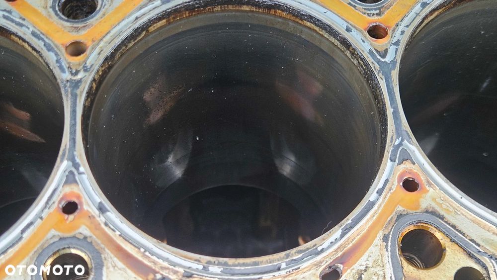 Blok 06D103023 BBBBB Dół Silnik Cylindry Panewki Mocowanie Wału 2.0 FSI AWA Audi A4 B6 B7 VW - 18