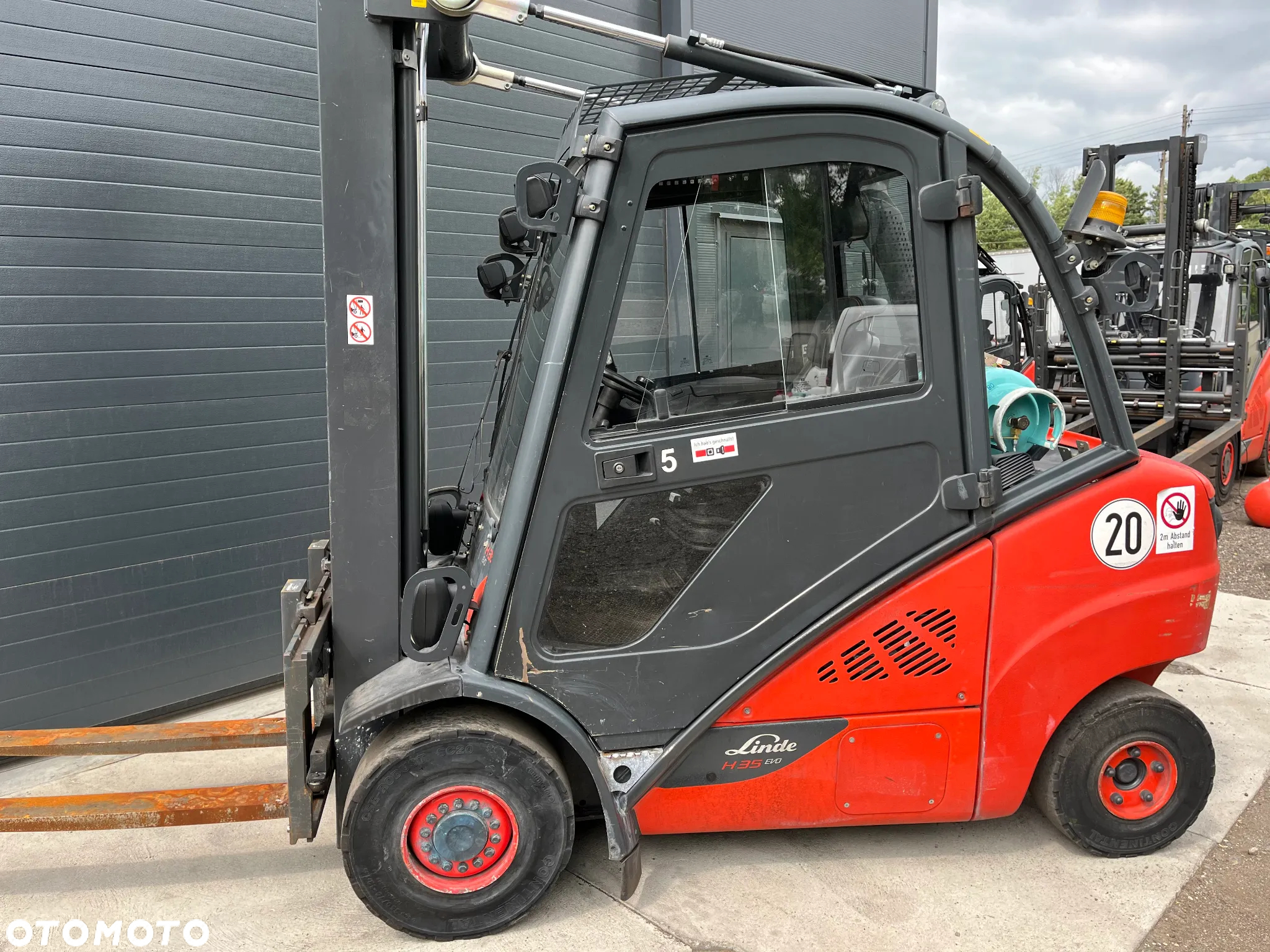 Linde H35-T Gaz LPG TRIPLEX kabina przesuw boczny  oświetlenie drogowe - 11