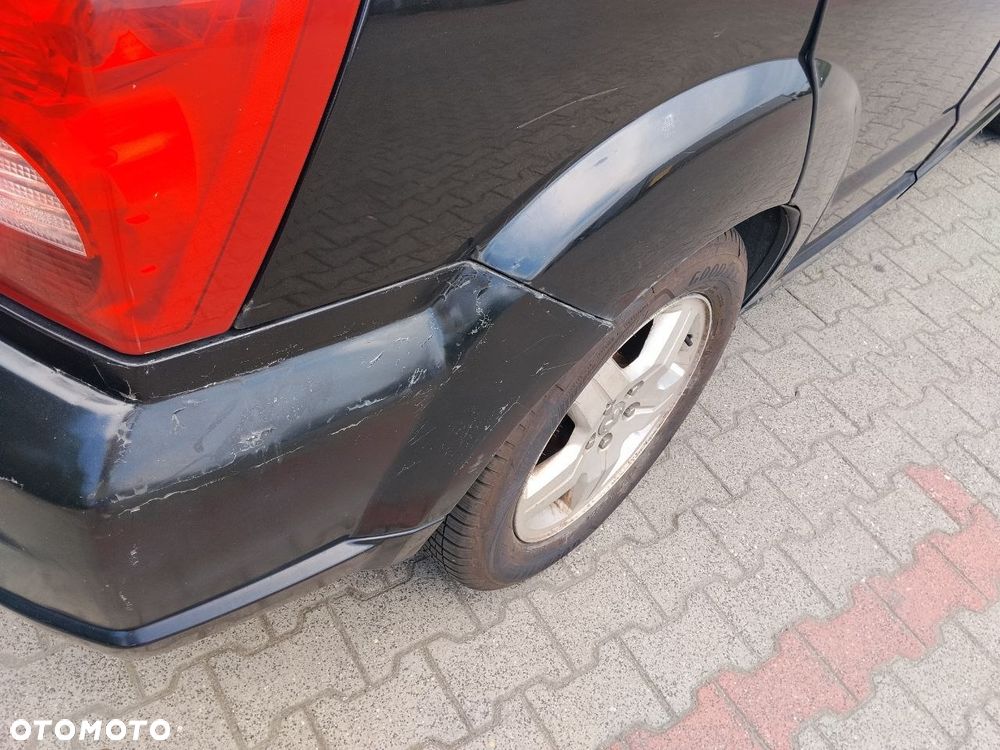 Dodge Caliber - 10