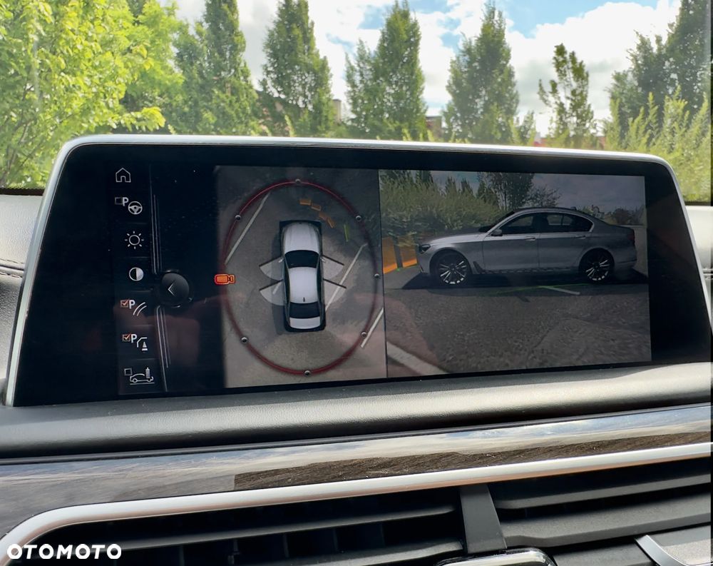 BMW Seria 7 740d xDrive - 17