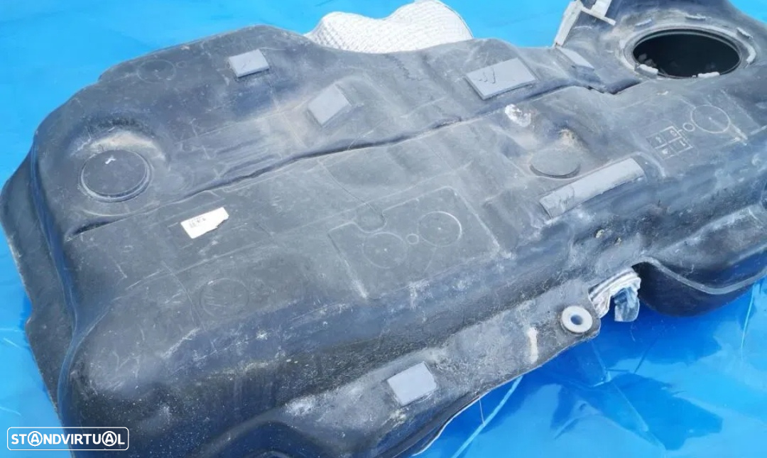 Depósito de COMBUSTÍVEL gasolina Mercedes  CLA 250i gasolina w117 2014-2017 - 3