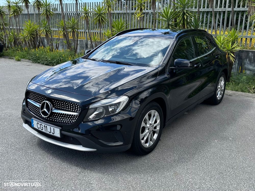 Mercedes-Benz GLA 180 d Urban - 3