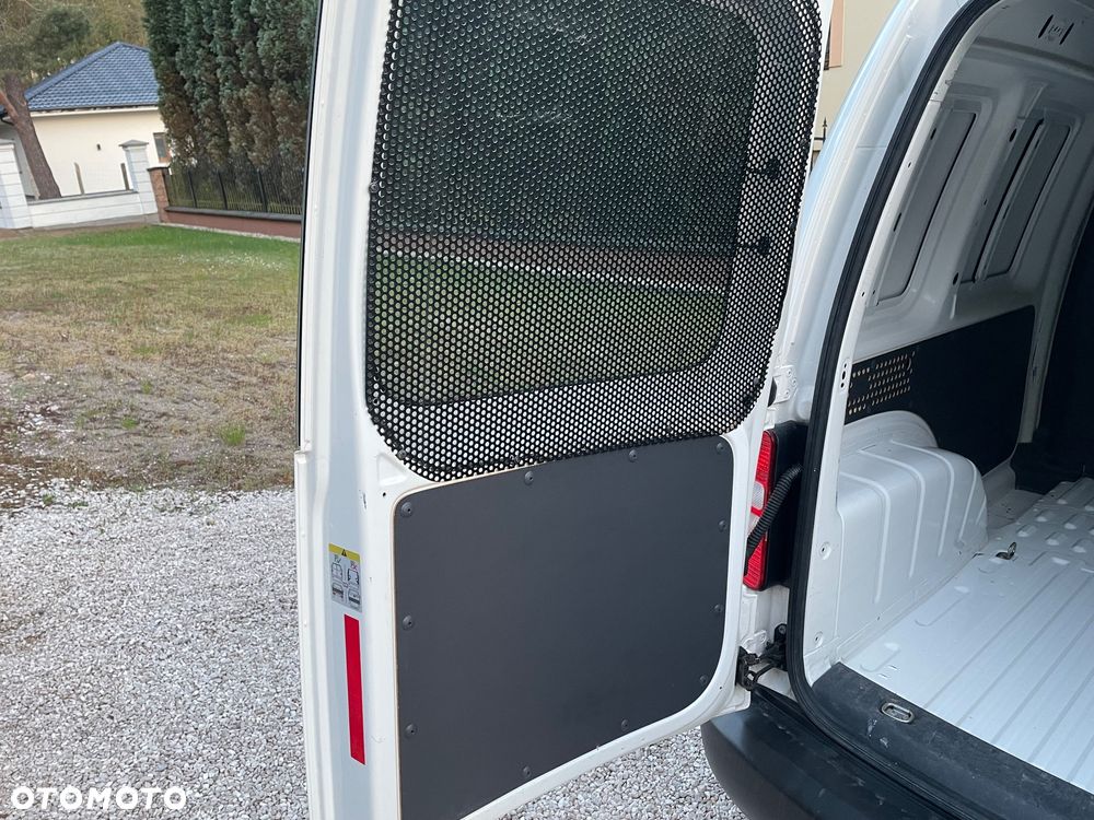 Volkswagen Caddy - 18