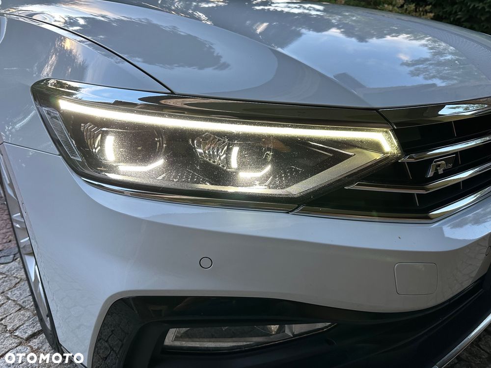 Volkswagen Passat - 25