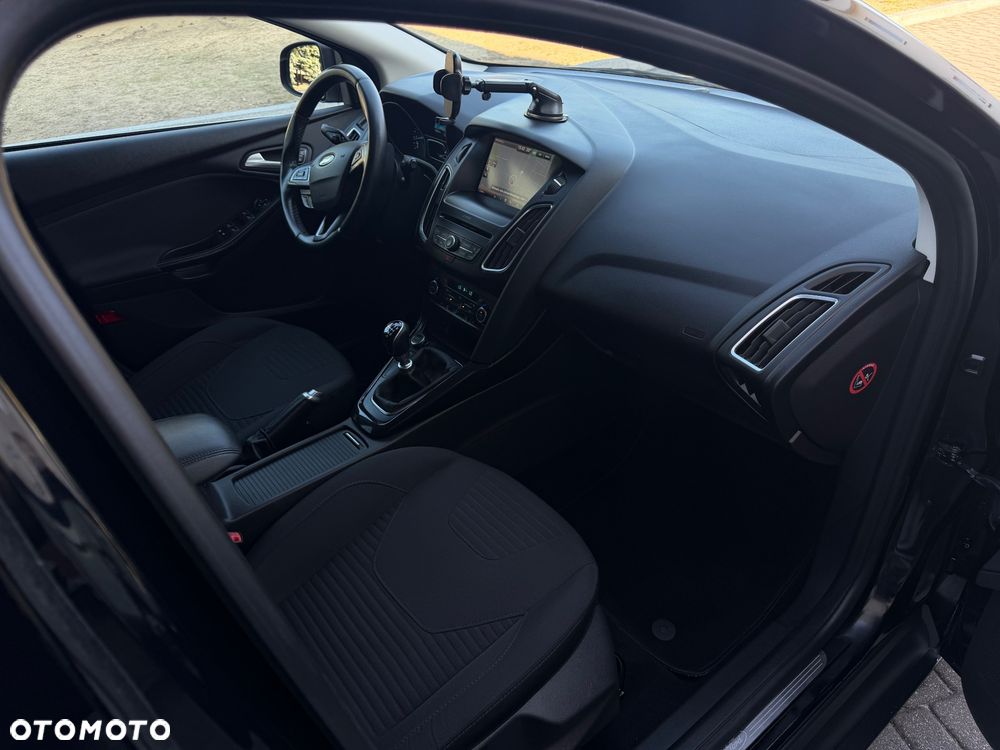 Ford Focus 1.5 EcoBoost Start-Stopp-System Business Edition - 27