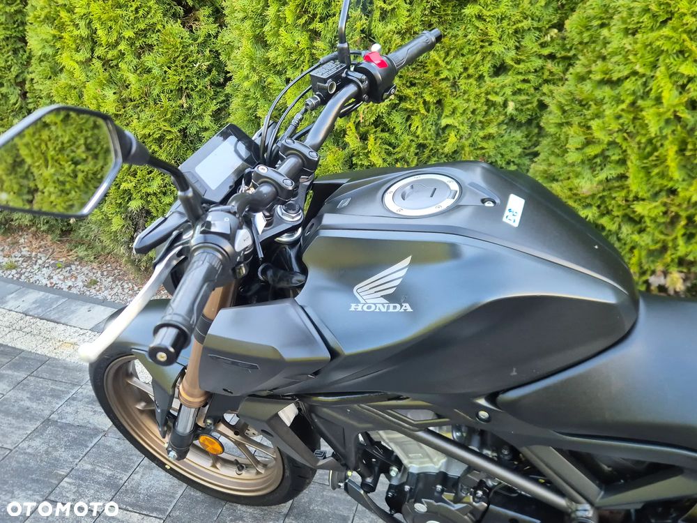 Honda CB - 15