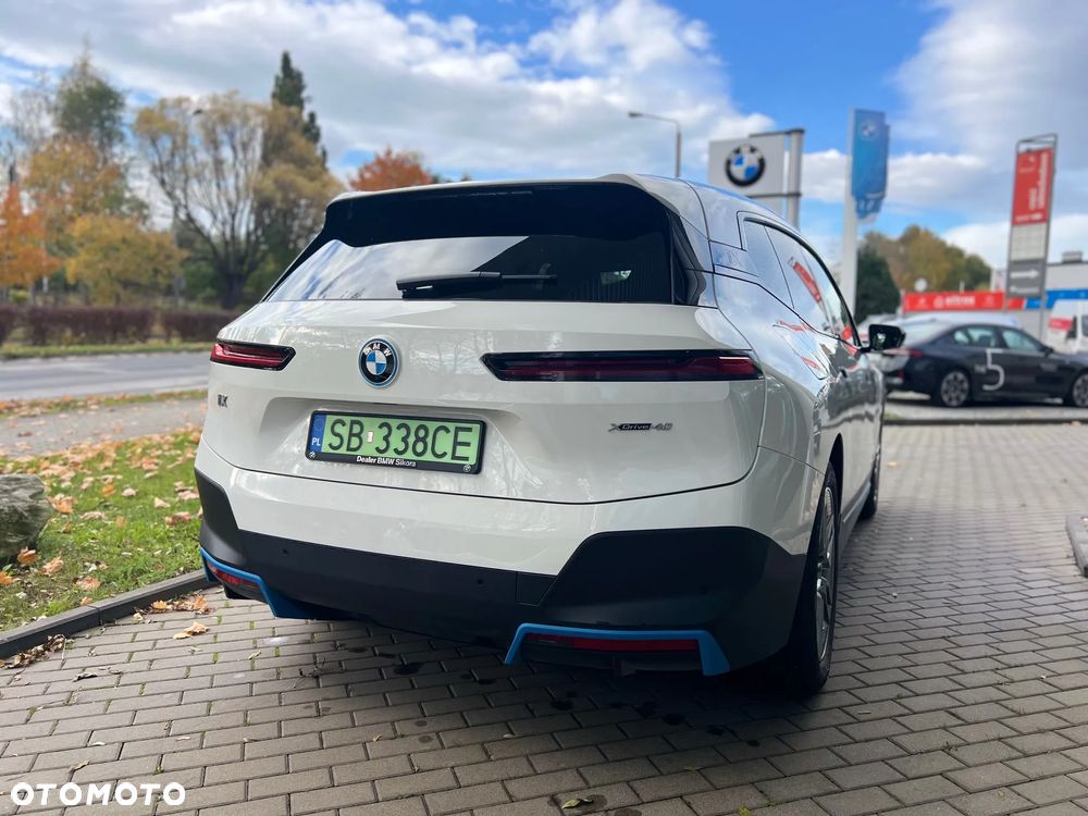 BMW iX xDrive40 76.6kWh - 7