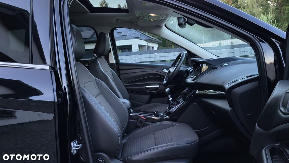 Ford Kuga 2.0 TDCi FWD Titanium - 26