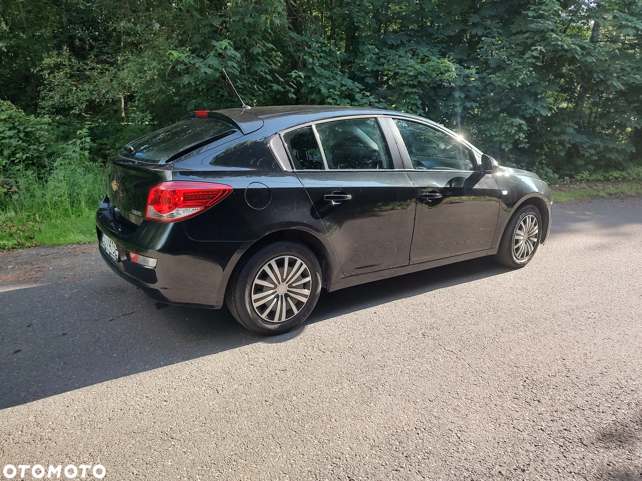 Chevrolet Cruze 1.6 Base - 3