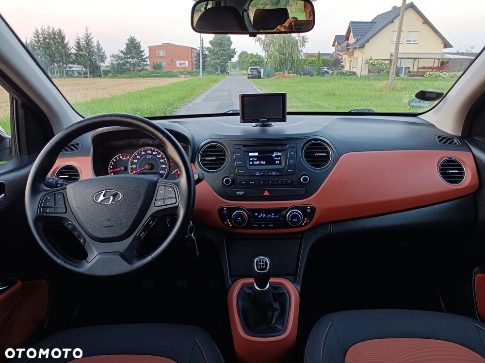 Hyundai i10 1.2 YES Gold - 12