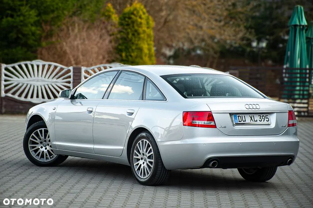 Audi A6 Limousine 2.4 - 9
