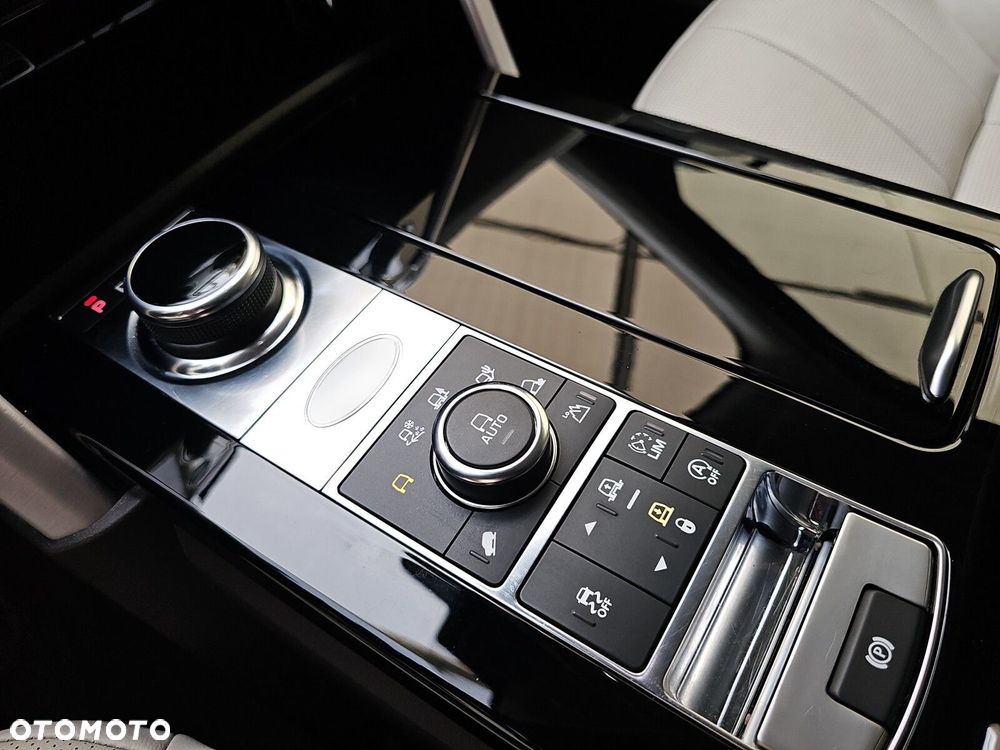 Land Rover Discovery - 30