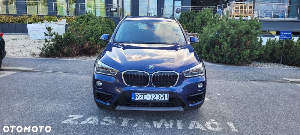 BMW X1 sDrive18d xLine - 34