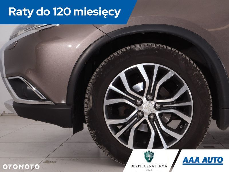 Mitsubishi Outlander - 16