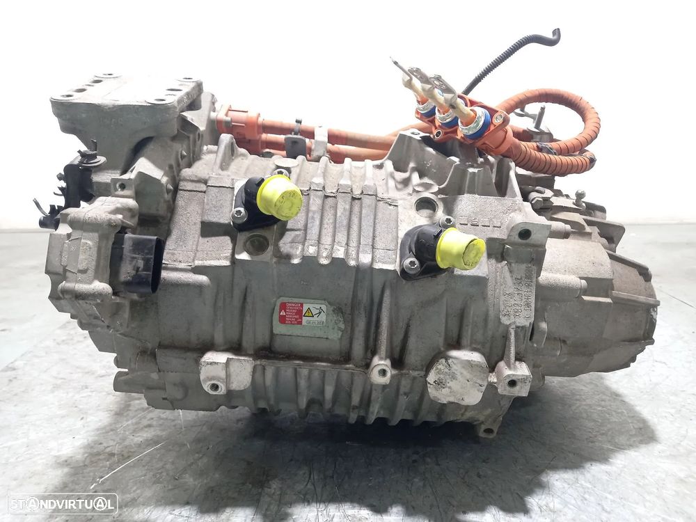 MOTOR VOLKSWAGEN CRAFTER 2.0 TDI REFª UGX // 1 ANO DE GARANTIA - 2