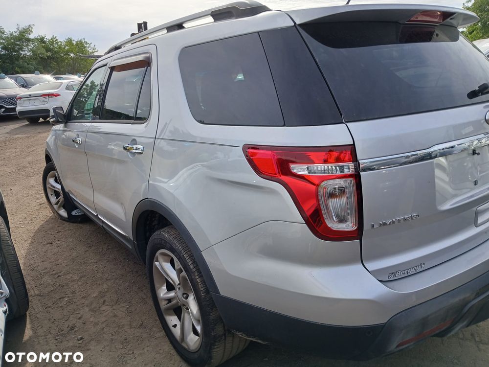 Ford Explorer - 3