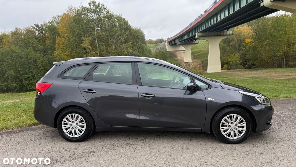 Kia Ceed - 6