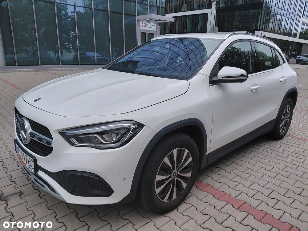 Mercedes-Benz GLA 200 Style - 10