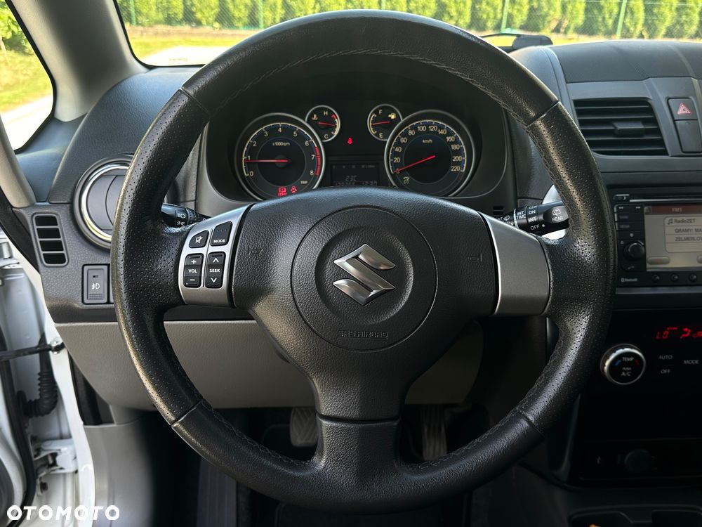 Suzuki SX4 Classic 1.6 VVT 4x4 Style - 17