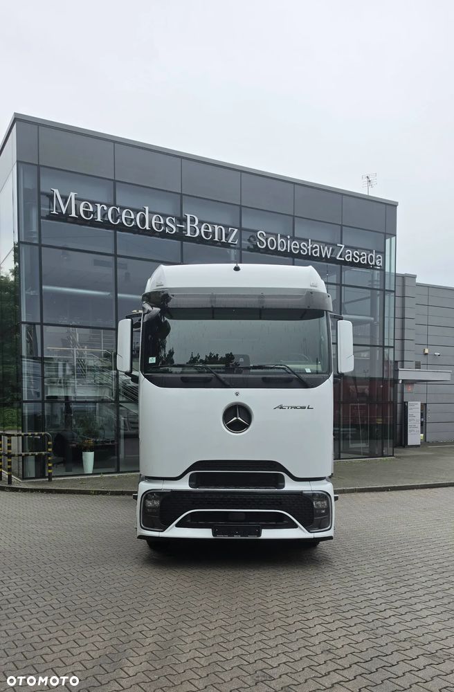 Mercedes-Benz actros - 2