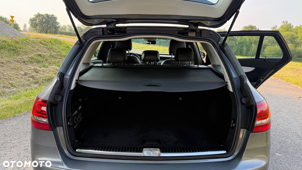Mercedes-Benz Klasa C 200 d 9G-TRONIC - 23