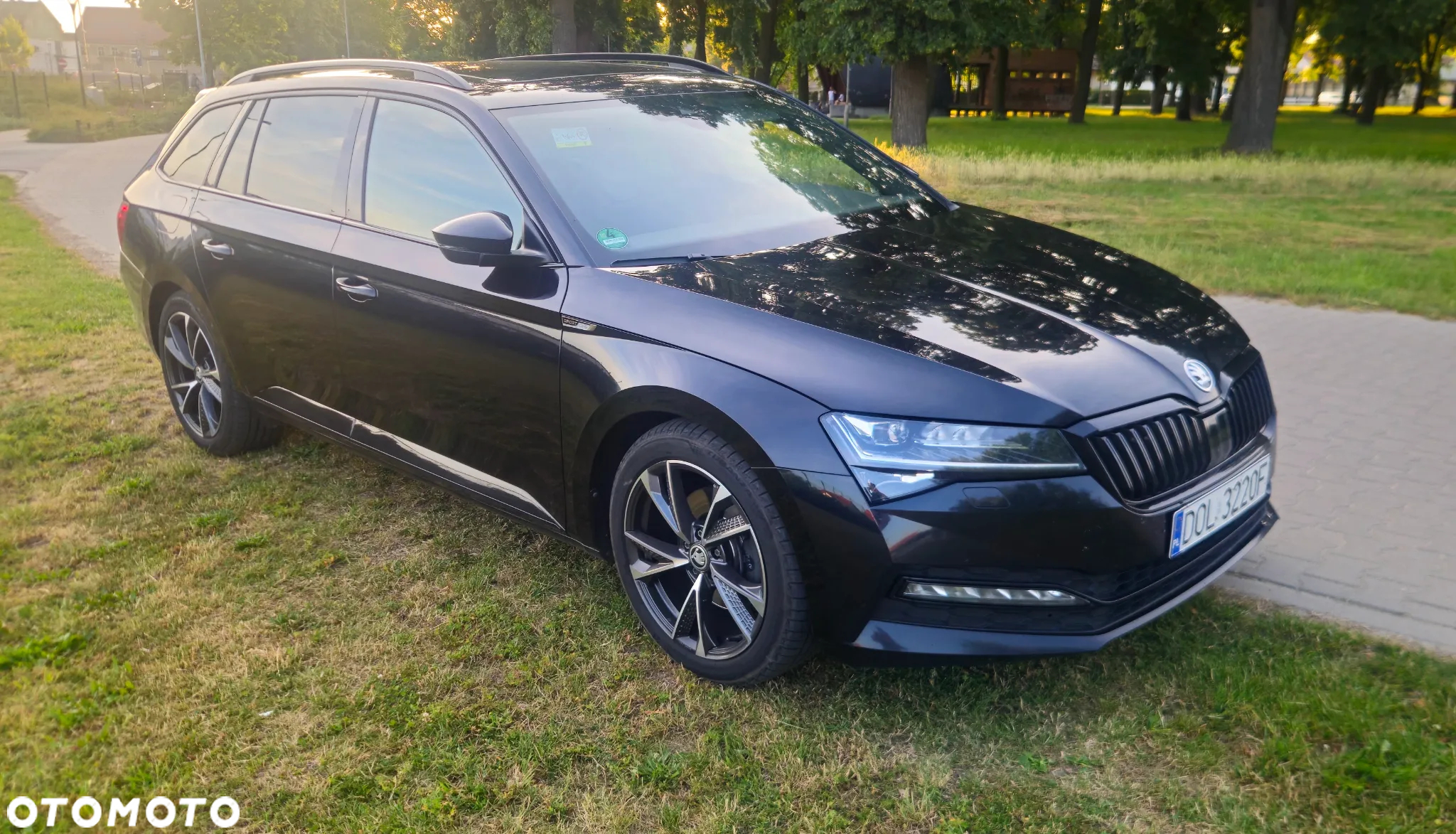 Skoda Superb 2.0 TDI DSG Sportline - 7