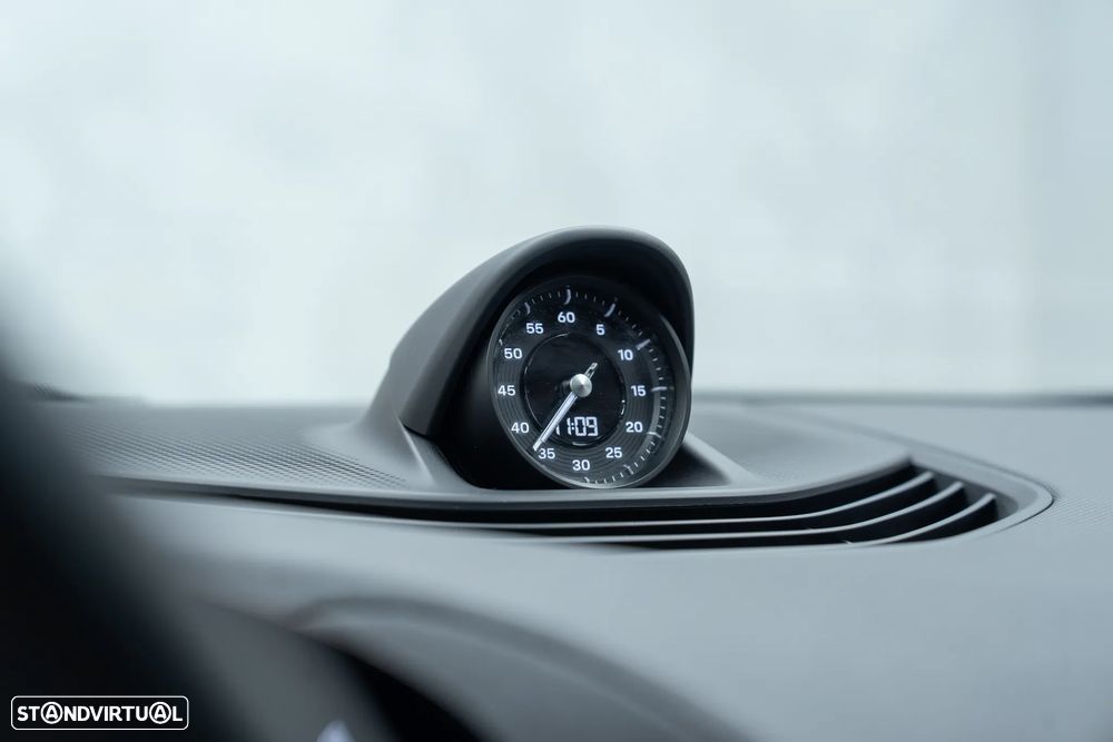 Porsche Taycan 4S Bateria Performance Plus - 33