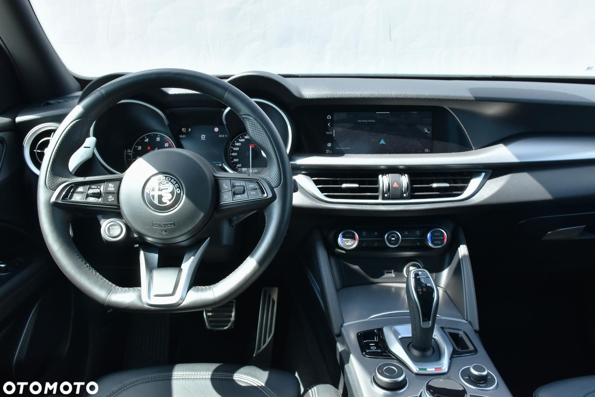 Alfa Romeo Stelvio - 14