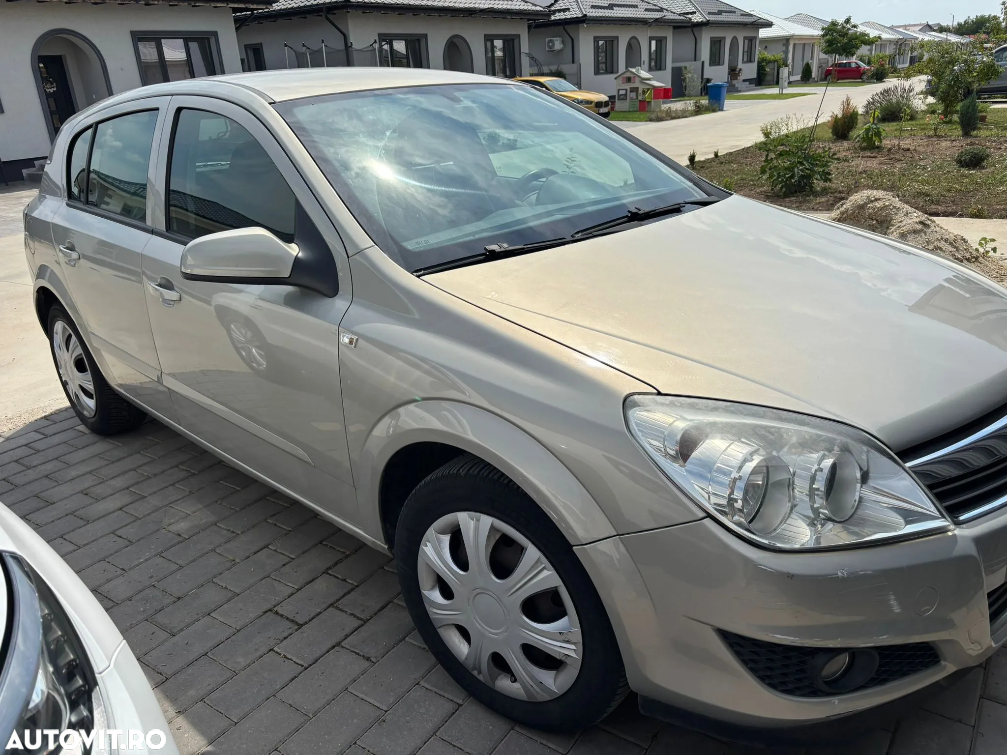 Opel Astra - 2