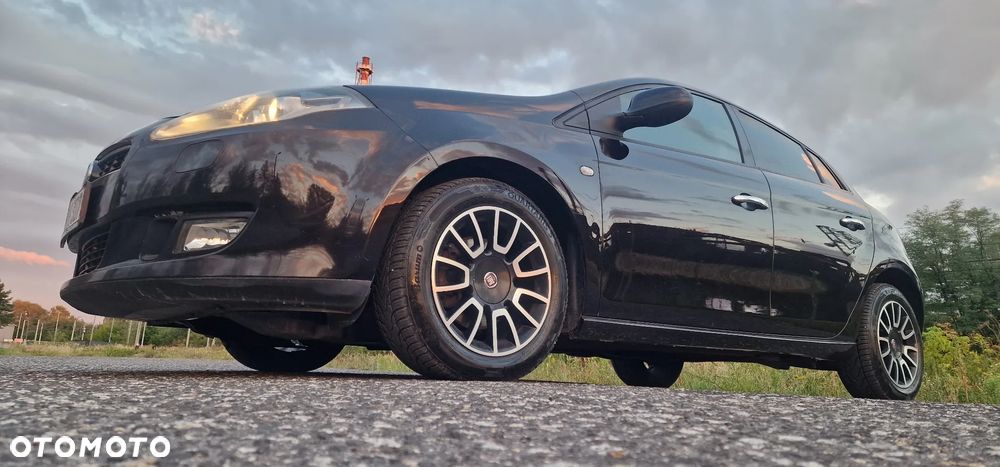 Fiat Bravo 1.4 T-JET 16V Dynamic NAV - 32