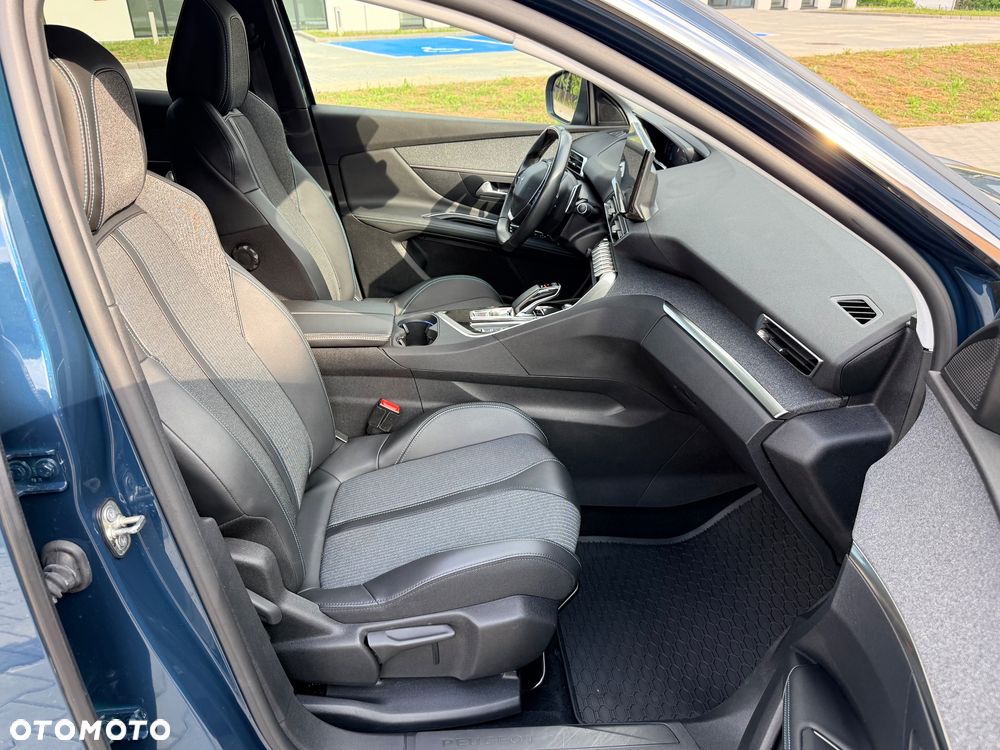 Peugeot 3008 1.6 PureTech Hybrid PHEV Allure Pack S&S EAT8 - 26