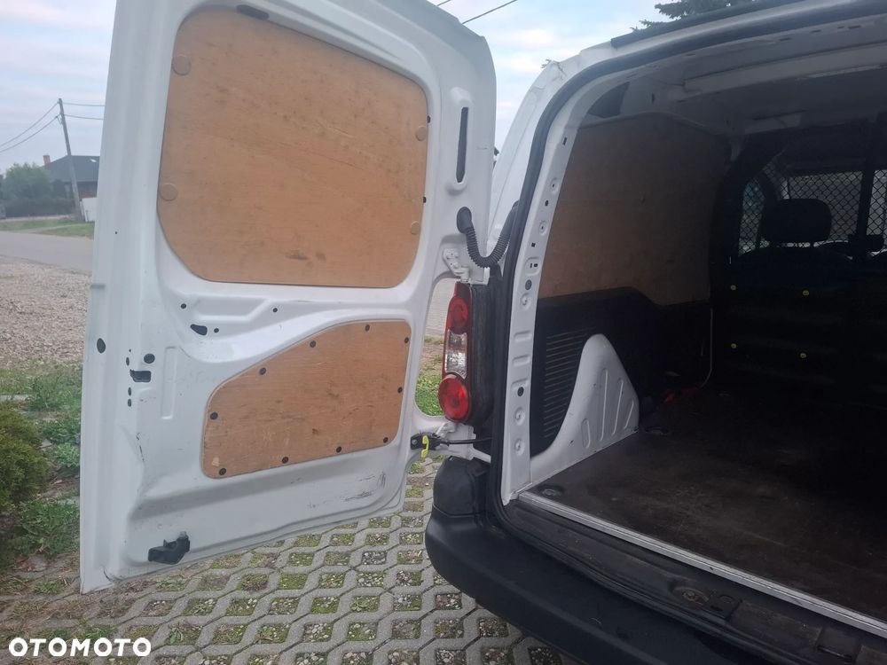 Citroën BERLINGO - 13