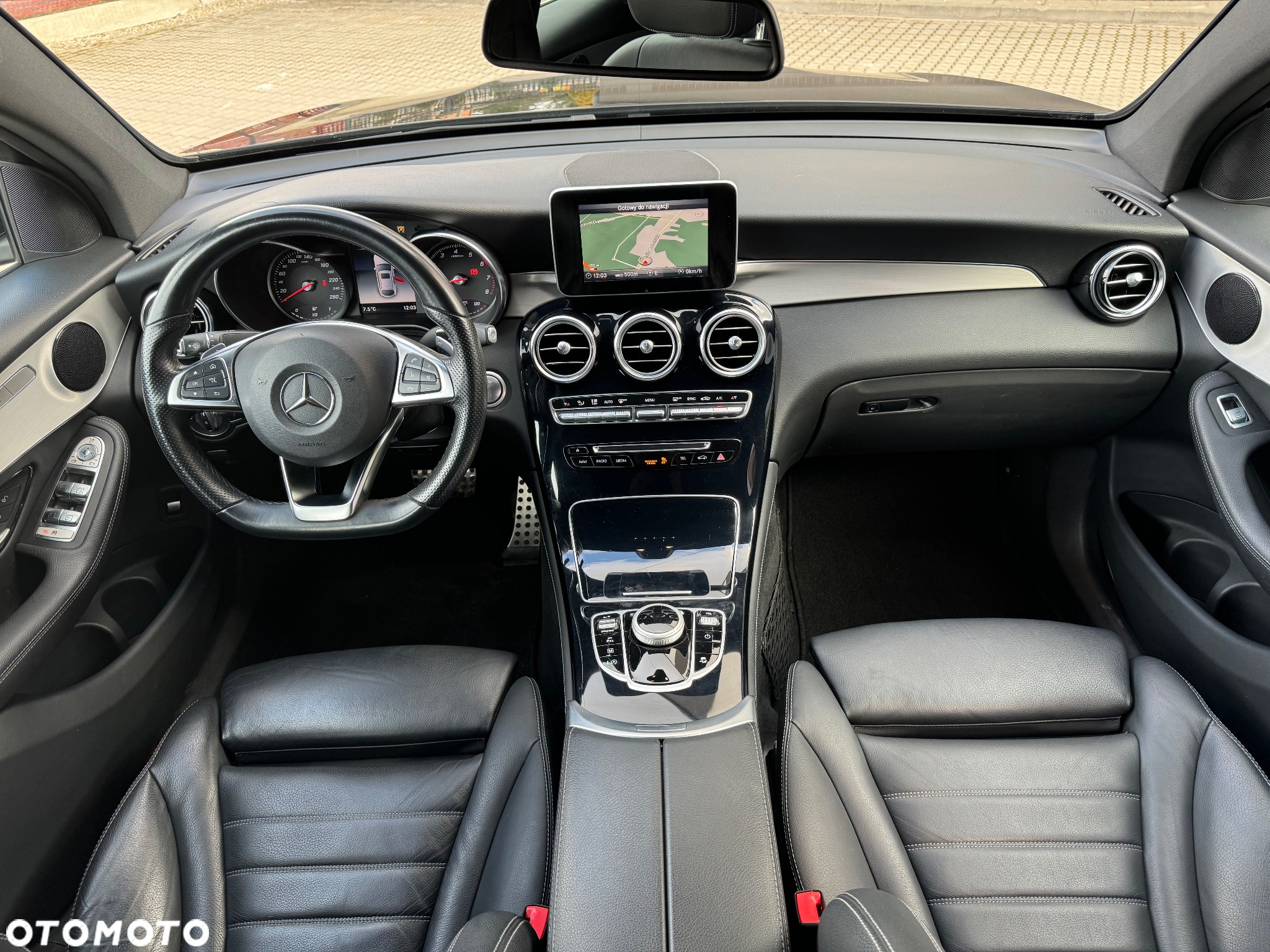 Mercedes-Benz GLC 250 Coupe 4Matic 9G-TRONIC AMG Line - 27