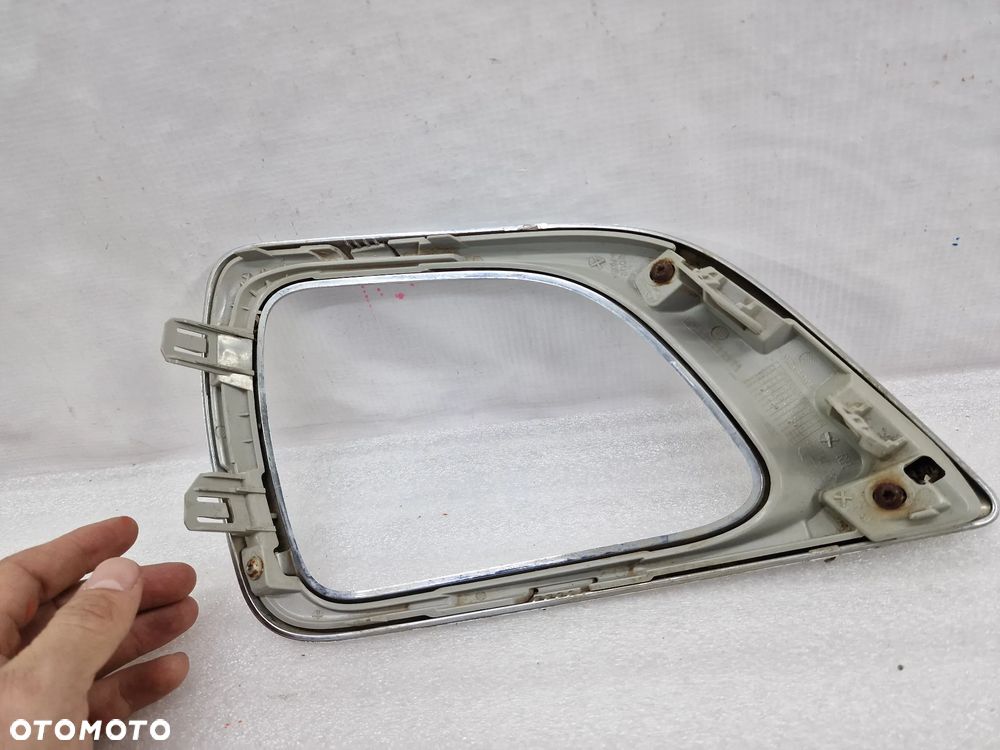 NISSAN NAVARA NP300 15- PRAWA KRATKA BOCZNA ZDERZAKA PRZEDNIEGO PRZÓD / RAMKA , NR 62256-4KJ0C , NR AUKCJI A/71 - 6