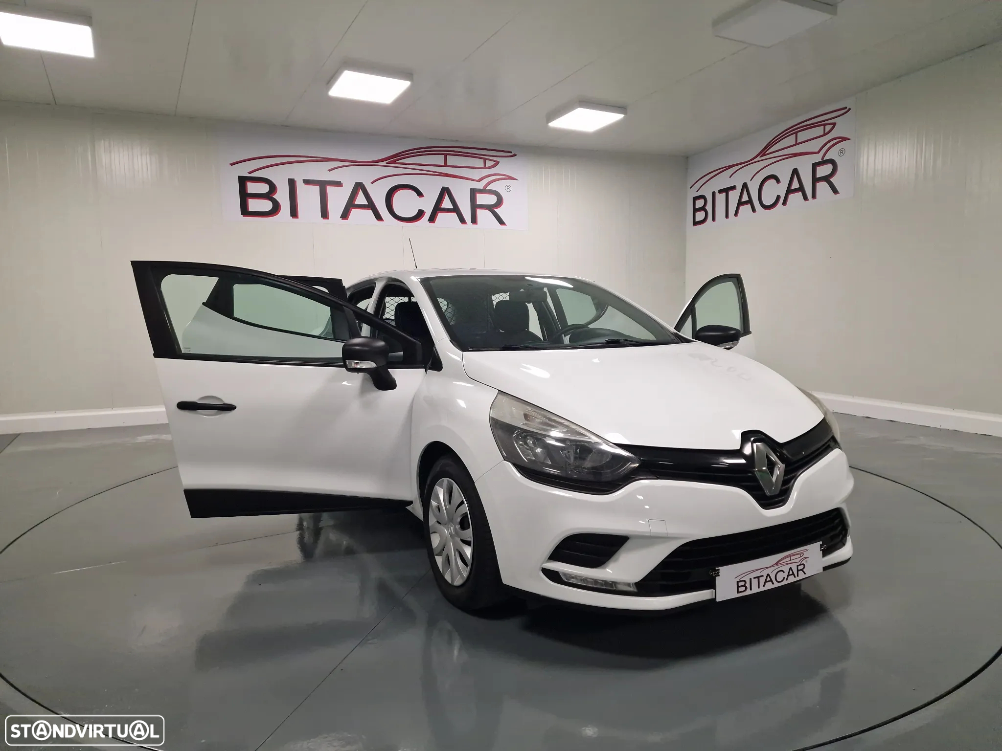 Renault CLIO SOCIETE 1.5 DCI ZEN IVA DEDUTIVEL - 10