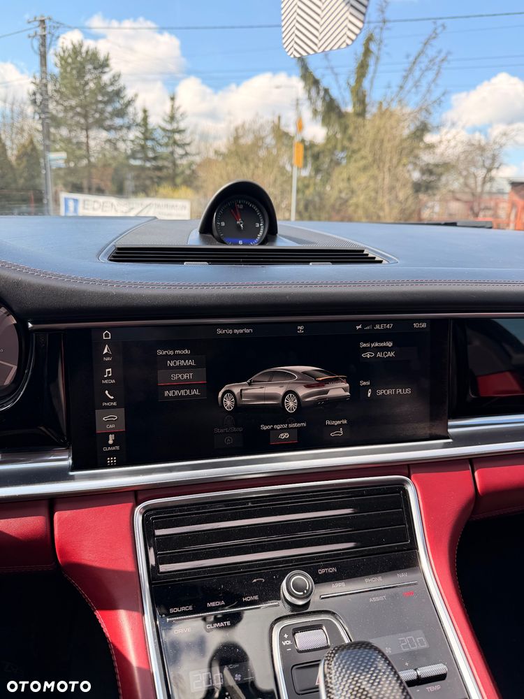 Porsche Panamera 4 - 18