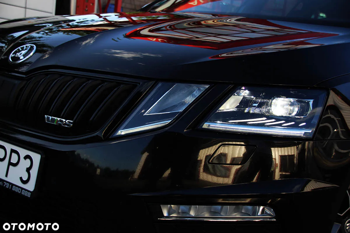 Skoda Octavia 2.0 TDI DSG RS - 19