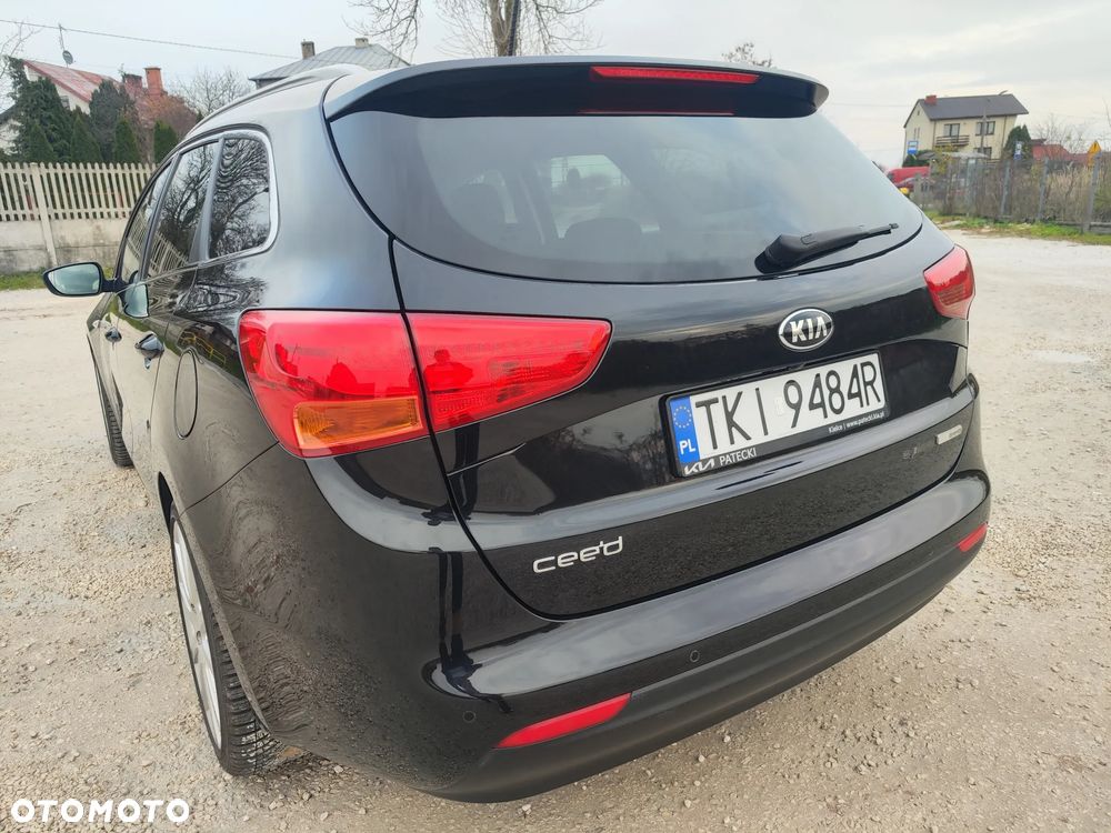 Kia Ceed - 9