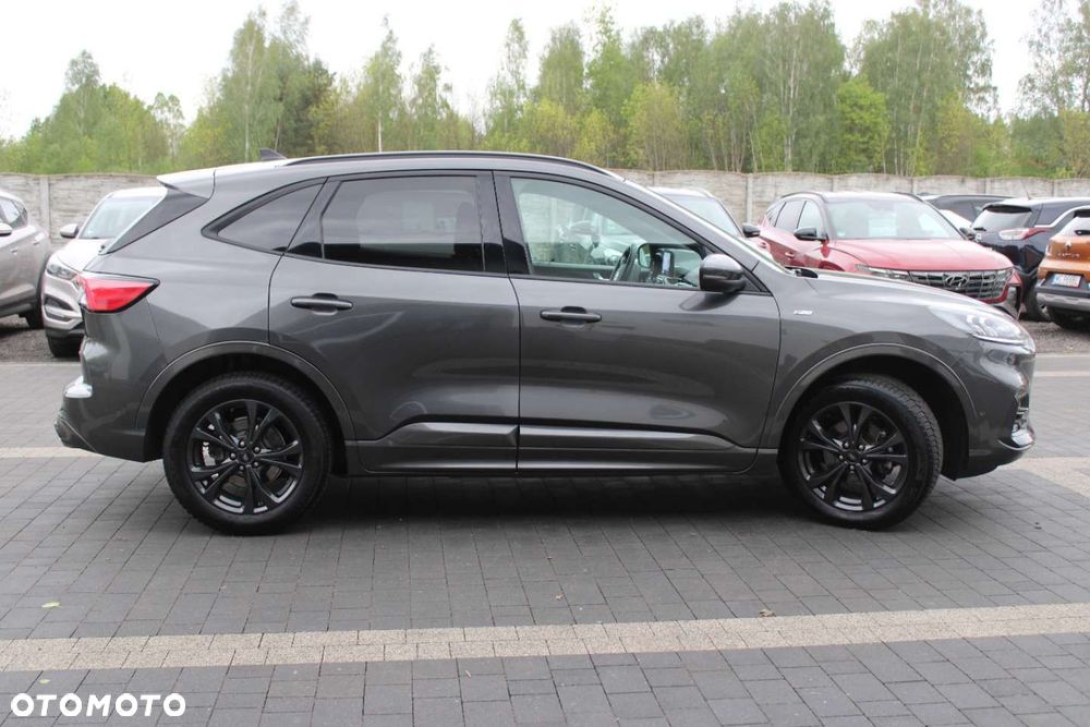Ford Kuga - 10