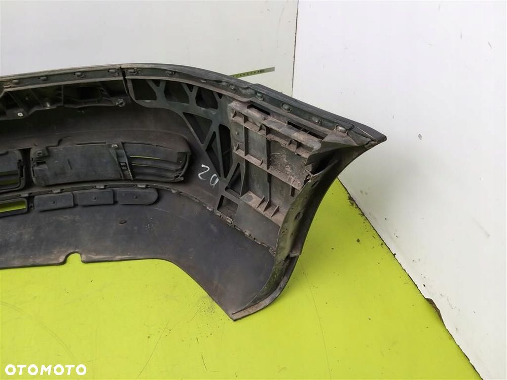 Zderzak przód przedni Audi A4 B5 1995-1999 R PRZED LIFT NR.LAK: LY9B - 8