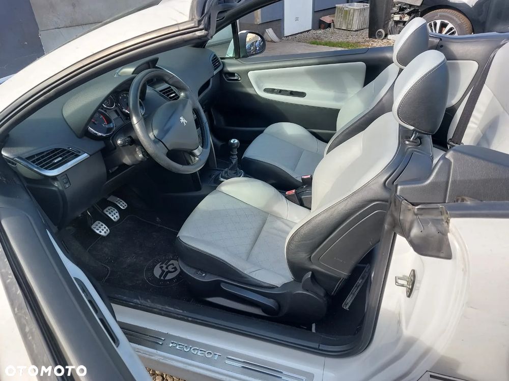 Peugeot 207 CC FAP 110 (Blue Lion) Roland Garros - 11