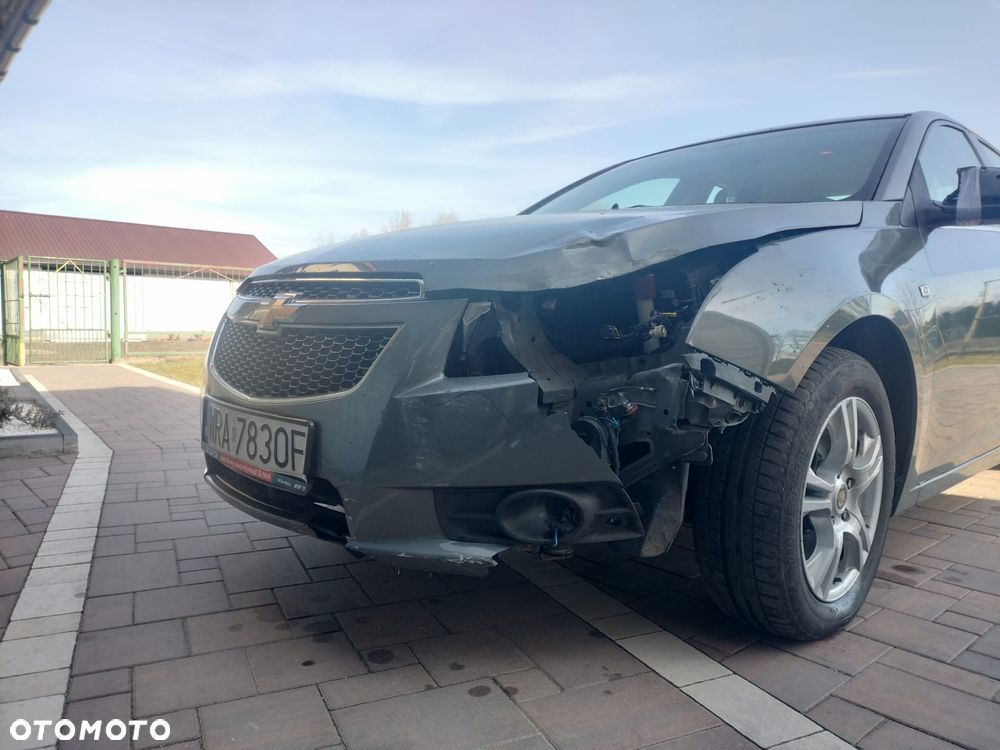 Chevrolet Cruze - 3