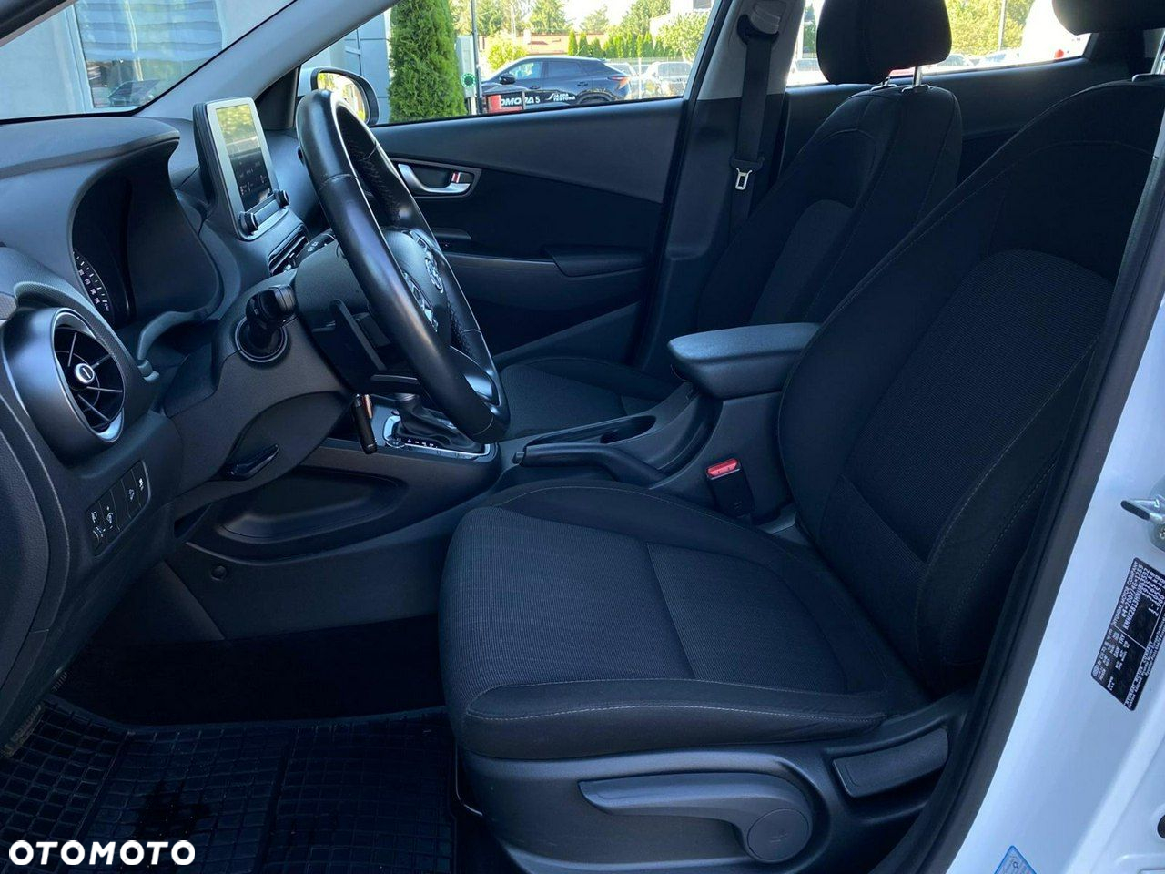 Hyundai Kona - 25